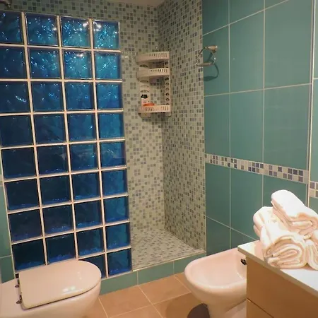 Residencial Rosamar San Pedro Alcantara Διαμέρισμα *