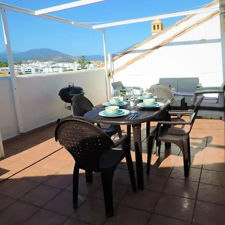 아파트 Residencial Rosamar San Pedro Alcantara *