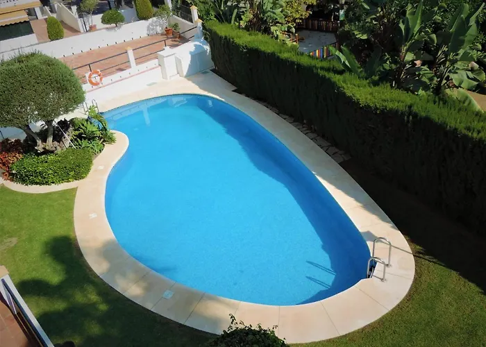 Residencial Rosamar San Pedro Alcantara 아파트 *